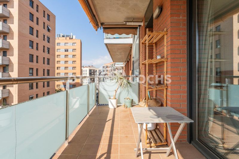Foto 5ba18168-dce2-4331-8953-ecfcfd877bb8. Pis amb calefacció aparcament piscina a Nou Eixample Nord Tarragona