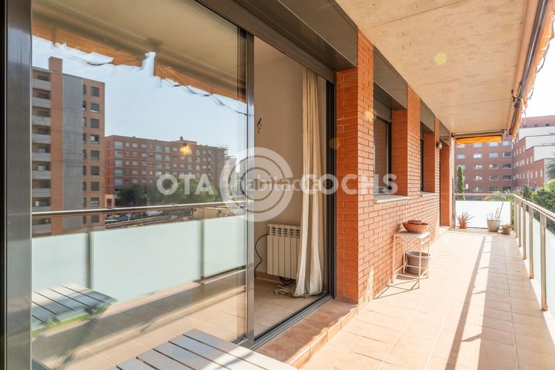 Foto 79e3d974-557d-40b0-945d-032ddea02a7f. Pis amb calefacció aparcament piscina a Nou Eixample Nord Tarragona