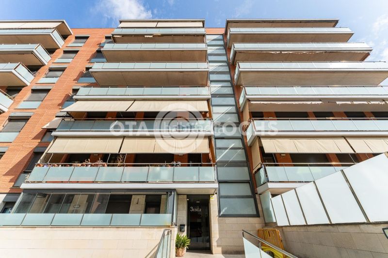 Foto f57659a5-e8df-4d0c-9475-e09a88106ca4. Pis amb calefacció aparcament piscina a Nou Eixample Nord Tarragona