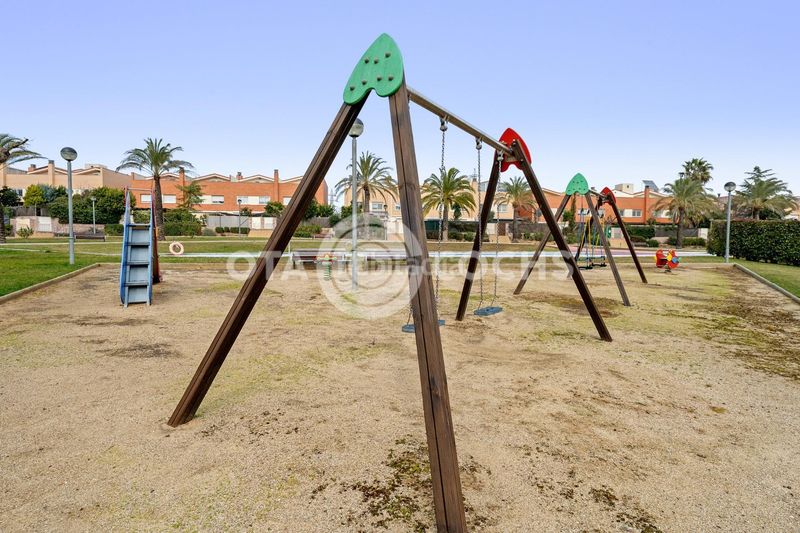 Foto 4ce27be5-57e9-4858-b68a-d43da1568111. Pis amb calefacció aparcament piscina a Mestral Reus