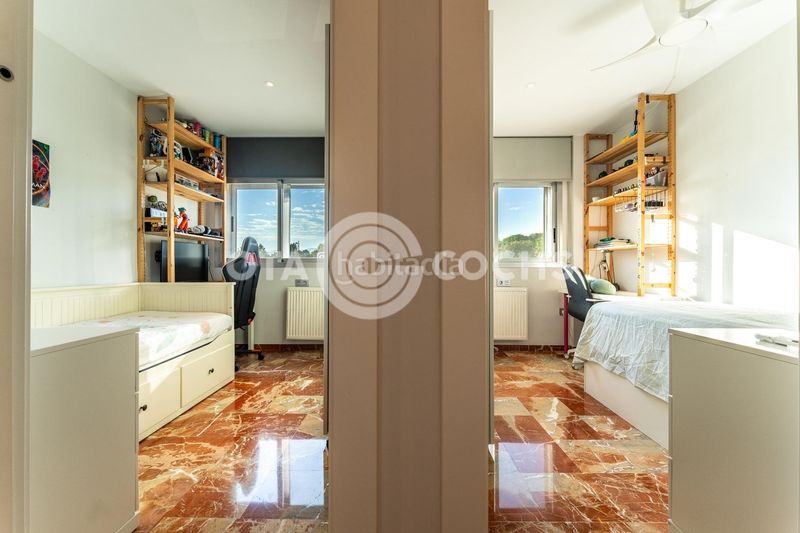 Foto a38179f5-22c3-4b78-a8ff-19010c320bfd. Pis amb calefacció aparcament piscina a Mestral Reus