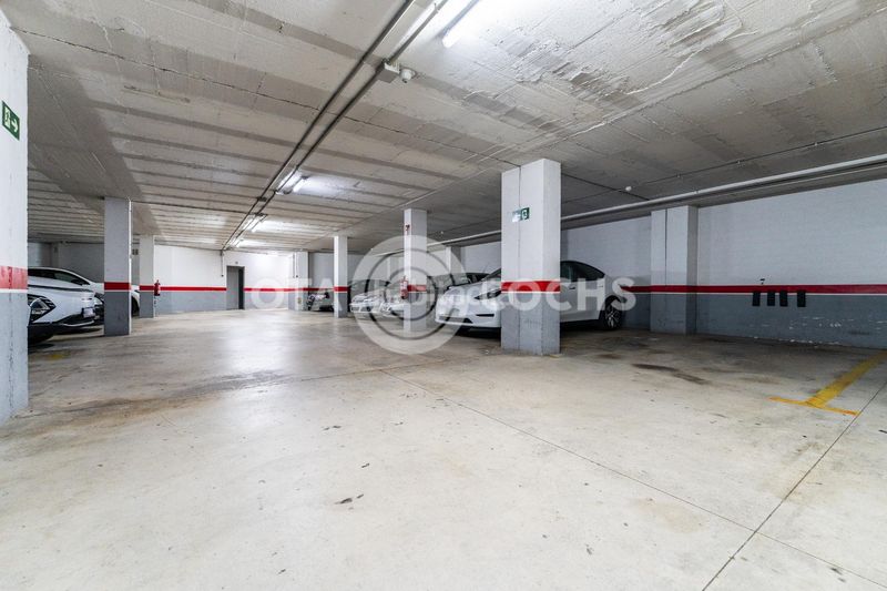 Foto ad4c47ef-cb87-41c8-b67d-de554bb3c16b. Pis amb calefacció aparcament piscina a Mestral Reus
