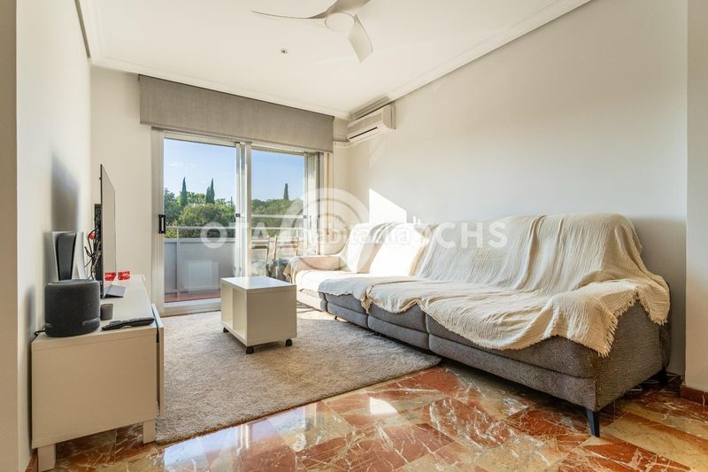 Foto d1a5aa32-31c5-4879-8ca8-67b1ee14c9f9. Pis amb calefacció aparcament piscina a Mestral Reus