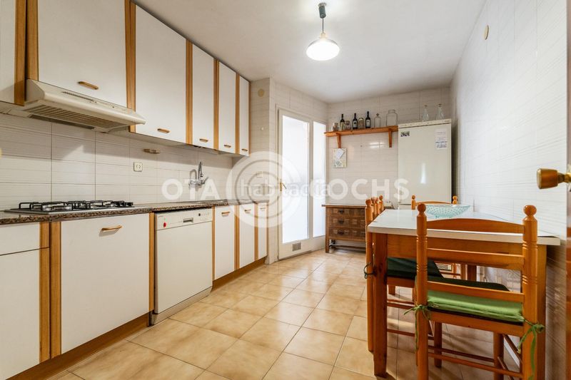 Foto 0a8ac229-c54d-4647-8c66-99be15bd06cc. Pis amb calefacció aparcament a Ponent Reus