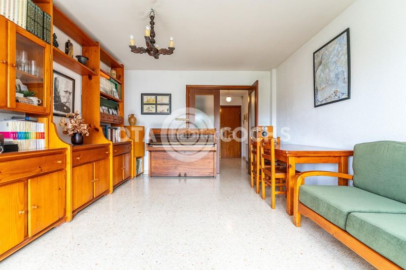 Foto 5ad8a2cc-9e97-427b-b392-8a01c0162ca3. Pis amb calefacció aparcament a Ponent Reus