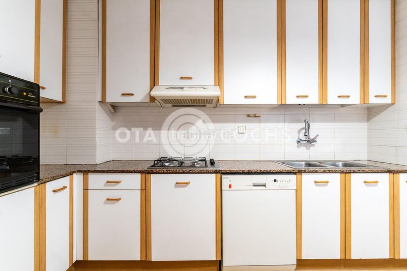 Foto f67ef546-ced8-4364-a5f3-721f5557eaef. Pis amb calefacció aparcament a Ponent Reus