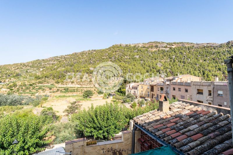 Foto 75c0e97f-e75a-485b-b8ee-b6cd3e6e7522. Masia amb calefacció a Cabacés