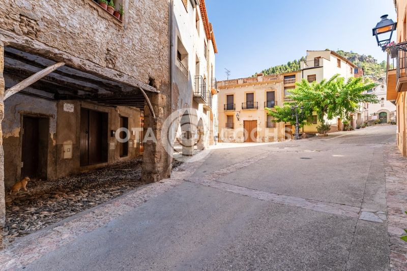 Foto ba7c24cd-38a0-4043-bd14-b56b7e7de64a. Masia amb calefacció a Cabacés