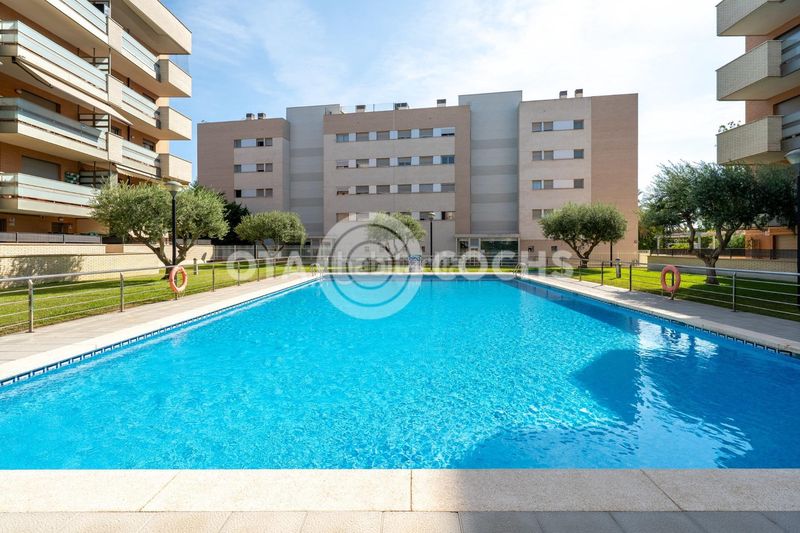 Foto 7700d6e9-327e-4444-b927-d53eddc1ce93. Pis amb calefacció aparcament piscina a Barenys Salou