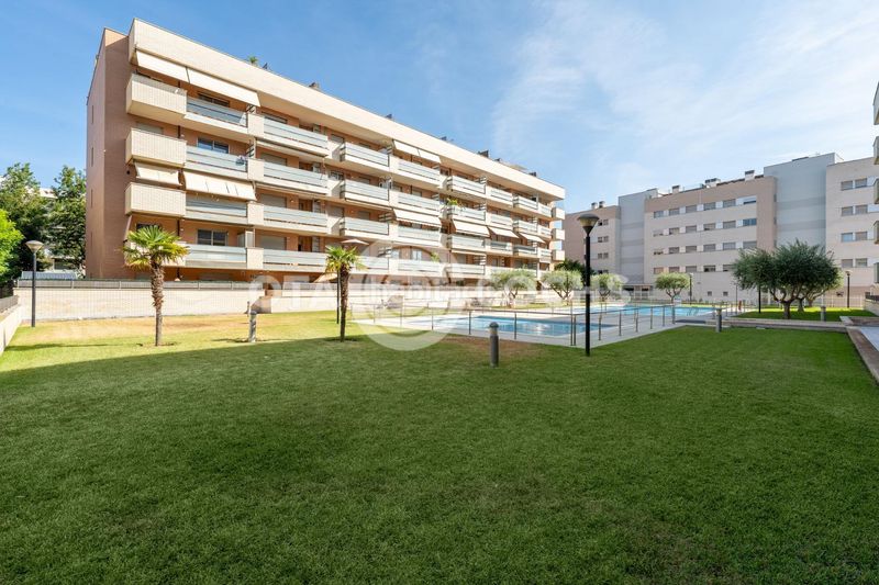 Foto bec0cf4a-5b72-4c53-8909-642014b80647. Pis amb calefacció aparcament piscina a Barenys Salou