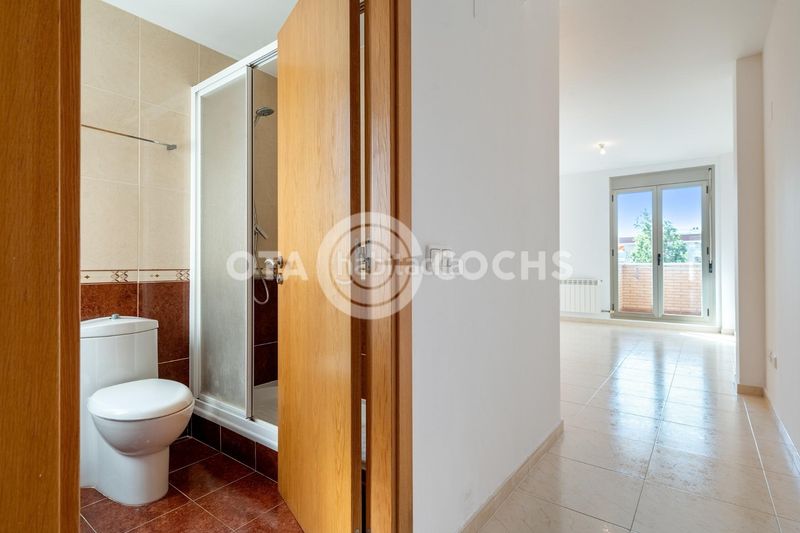 Foto e27d6b63-5a8e-4650-874a-c1325b36ef11. Pis amb calefacció aparcament piscina a Barenys Salou