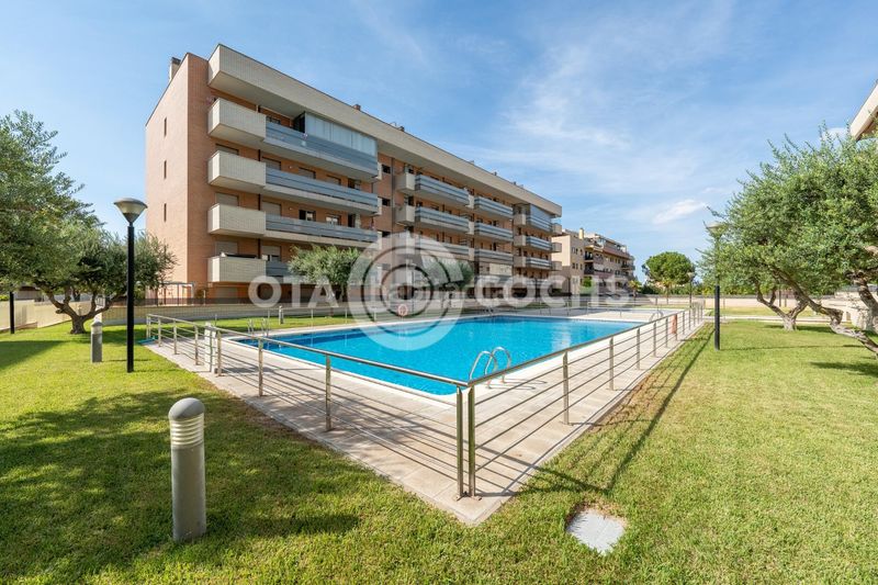 Foto e62359bc-d4e8-4ecb-9664-1d91e06ac5b0. Pis amb calefacció aparcament piscina a Barenys Salou