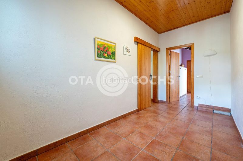 Foto de35c40a-c6bd-435f-9905-689d2634502d. Masia amb calefacció aparcament a Botarell