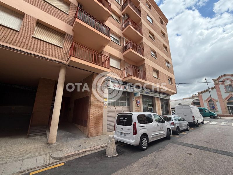 Foto 86388a1c-b03c-4d6d-8228-98821b2ad9ab. Aparcament cotxe a Ponent Reus