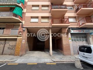 Car parking  Carrer del doctor jaume peyrí. Parking en venta en reus