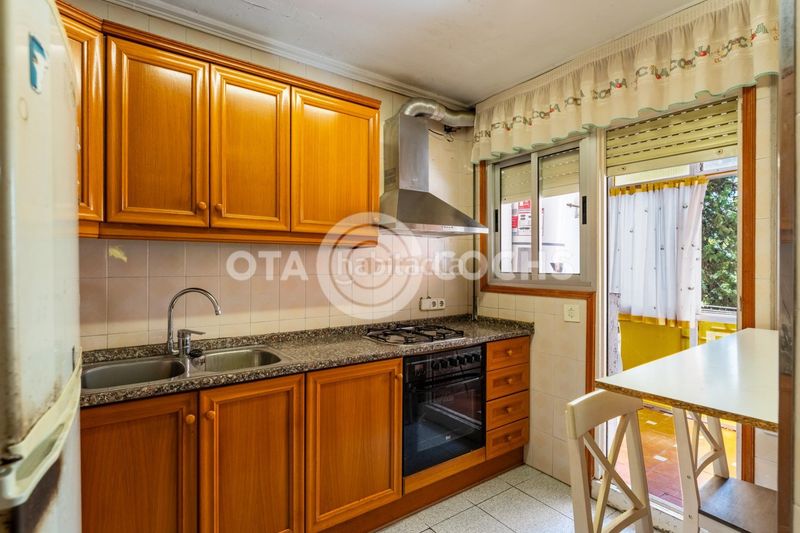Foto f0674d9b-28c5-4ce5-9e16-0abbbff34d8b. Pis amb aparcament a Campclar Tarragona