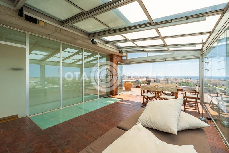 Foto 518b62e2-8e21-4156-a99a-14b987c063ed. Àtic amb calefacció aparcament piscina a Barenys Salou