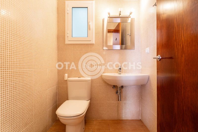 Foto 16ceebf9-fccb-41b3-9065-f65debb6b625. Casa adossada a Prades