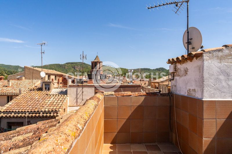 Foto 567e5935-2fe3-4dd1-adb7-97ffa729dd47. Casa adossada a Prades