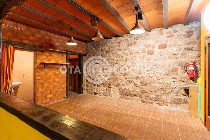 Foto 823edffa-e8ee-4440-872d-01bea2fd0e87. Casa adossada a Prades
