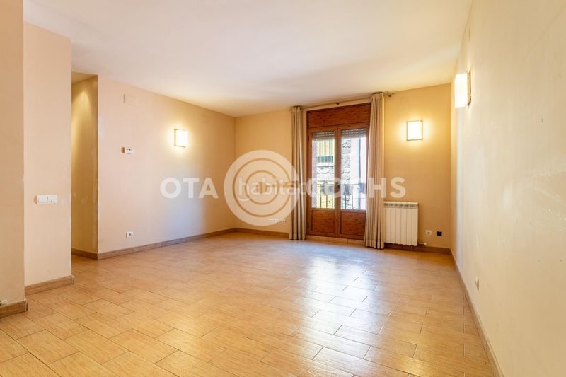 Foto c6b1a9b1-730d-4ee6-a561-6d14ed752856. Casa adossada a Prades