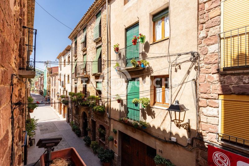 Foto ca068593-1314-449d-a081-a06c4c544eb3. Casa adossada a Prades