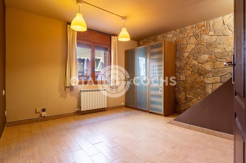 Foto e6169c92-68b3-48ad-bdbd-593dd334bb97. Casa adossada a Prades