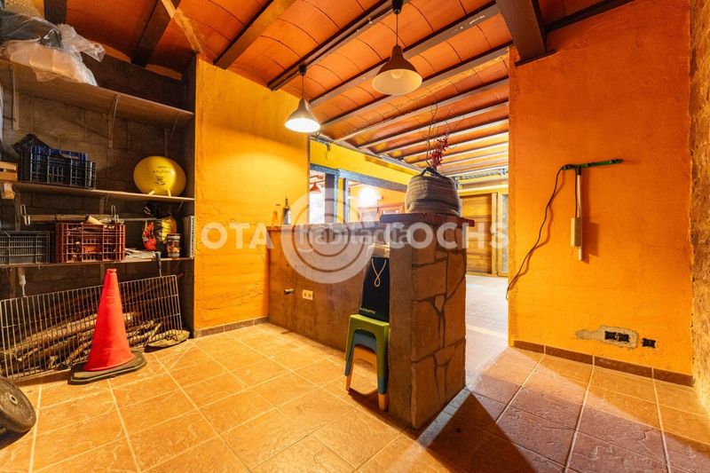 Foto fd528a1f-f1bf-4b10-83fb-2a77d08b1f67. Casa adossada a Prades