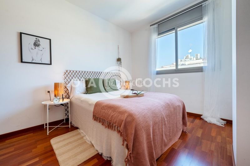 Foto 41475fa3-d5bb-4975-93f7-f83de419b9c0. Àtic amb calefacció aparcament piscina a Mestral Reus