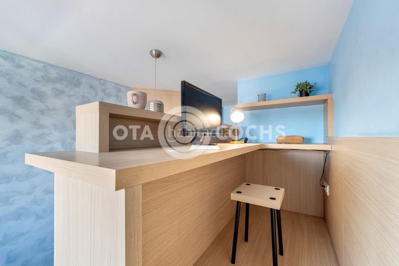 Foto aa18ad98-2532-40b5-a576-71ff5e77c91c. Àtic amb calefacció aparcament piscina a Mestral Reus