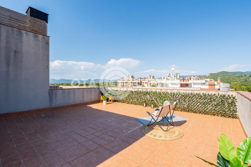 Foto b60fa13f-ebce-41dd-b7e0-db53c958684a. Àtic amb calefacció aparcament piscina a Mestral Reus