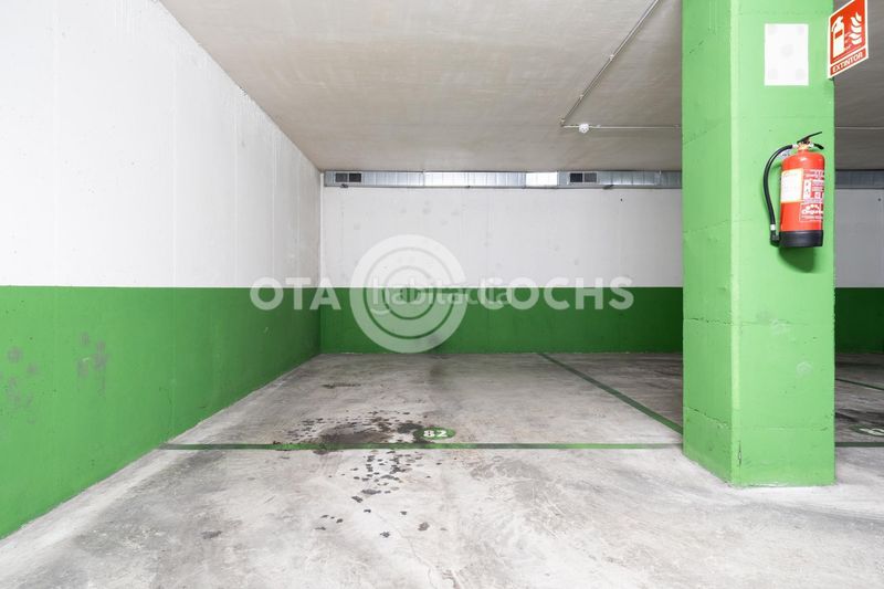 Foto d3e34632-1de6-4fd9-888c-8a2d899f18c6. Àtic amb calefacció aparcament piscina a Mestral Reus