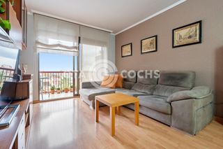 Appartamento  Carrer roser. Espectacular piso de 4 habitaciones en reus