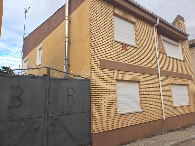 Foto e379b265-e61a-49c3-9b29-534f75f635e0. Haus in calle las tercias 12 in Meneses de Campos