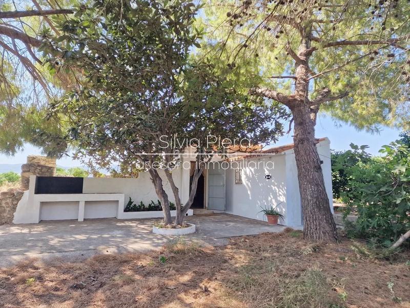 Foto a4866bc2-c4d2-47df-b36f-1b437c7226fc. Fondo rustico in Tormos