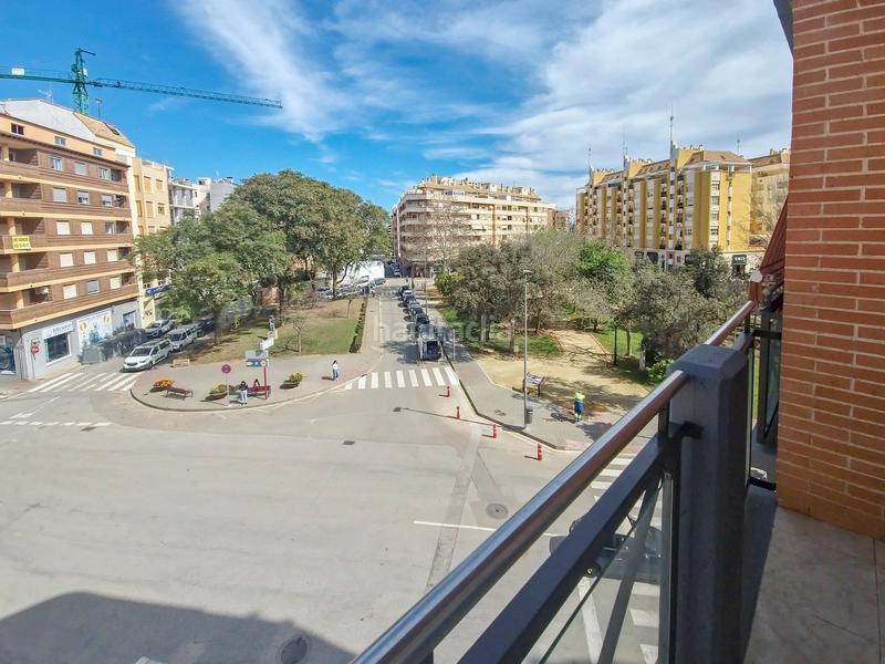 Foto 284fa9e7-9c12-420d-a237-d063a55953ce. Piso en avinguda del marquesat 24 luminoso piso esquinero de 4 dormitorios con plaza de parking en el centro en Dénia