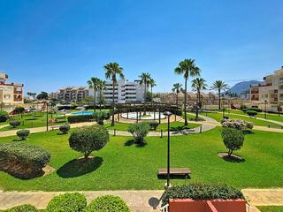 Apartamento  Carrer coll verd 3. Apartamento en la playa de las marinas con parking y trastero