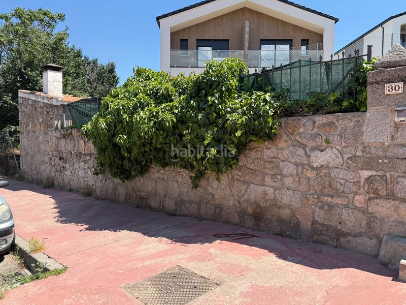 Foto d9ca2953-63c4-4c58-acec-29741c3574a6. Terreny residencial a Casa Amarilla Galapagar