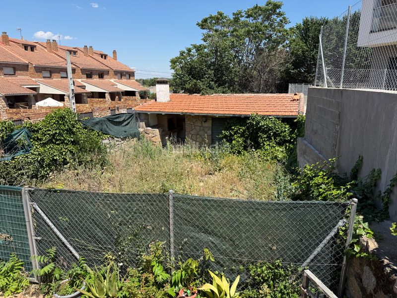 Foto e71a325b-2bb0-4bb8-ac9a-6ee1f70ddaa4. Terreny residencial a Casa Amarilla Galapagar