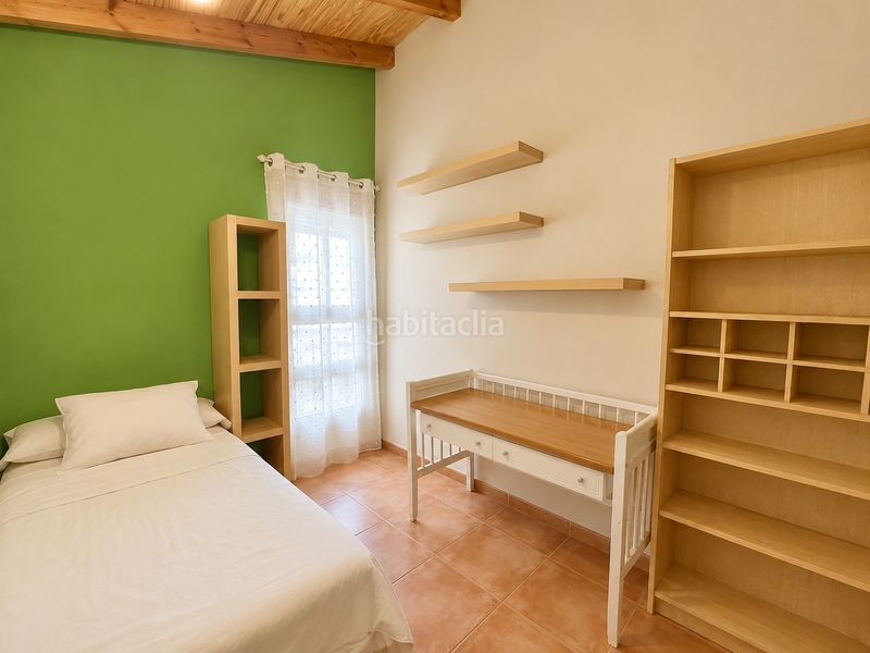 Foto d4e05703-bccf-4c04-97bc-45976d9ba24d. Piso en Casa Amarilla Galapagar