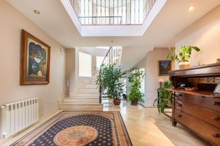 Chalet  Calle de la ese. No es sólo una casa. es un estilo de vida para personas muy espe