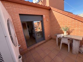 Flat  Calle de la fuente. Espectacular dúplex en villaverde
