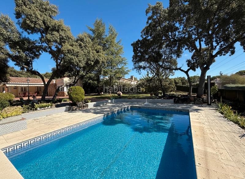 Foto 61718169-90d3-4542-8b33-65d3b9aca1c5. Chalet avec cheminée chauffage parking piscine dans Valdemorillo