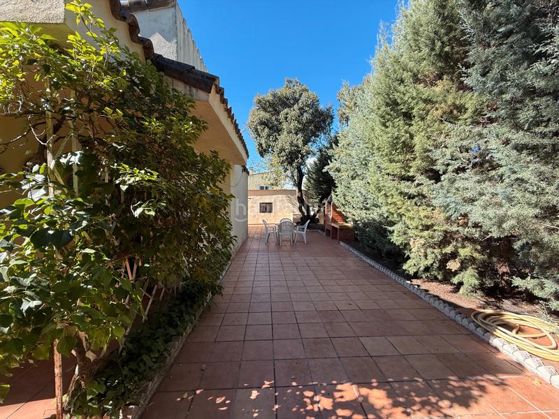 Foto 9c0235e6-1bd3-439d-b404-8de0fcf50e6e. Chalet avec cheminée chauffage parking piscine dans Valdemorillo