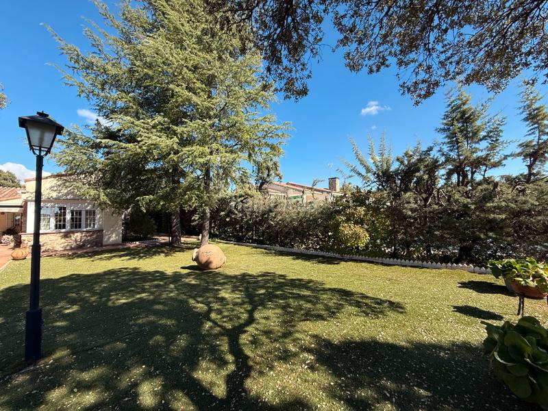 Foto 421e4a51-591e-408d-9066-93f504fe198c. Chalet en Cerro Alarcón Valdemorillo