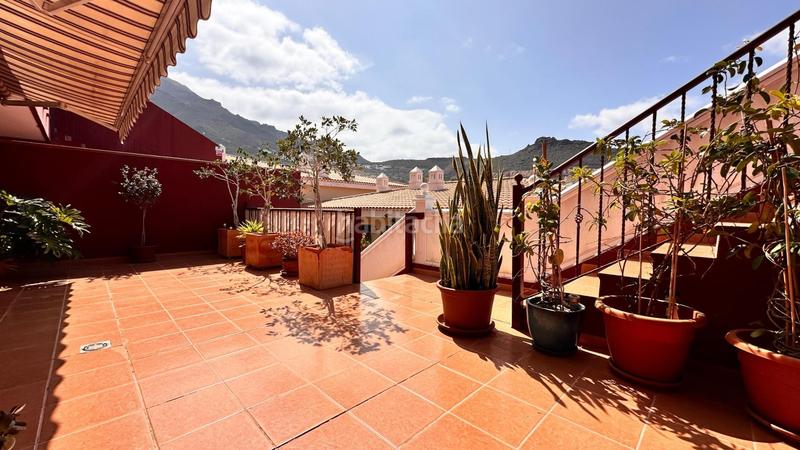 Foto d300ff92-ab40-4c5e-8721-71e98dff40db. Semi detached house with pool in Playa Fañabé Alto Adeje