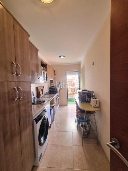 Foto 3636f4bc-ee21-46a3-94e3-877e9463f4d7. Apartament amb aparcament piscina a Cho - Parque de la Reina Arona
