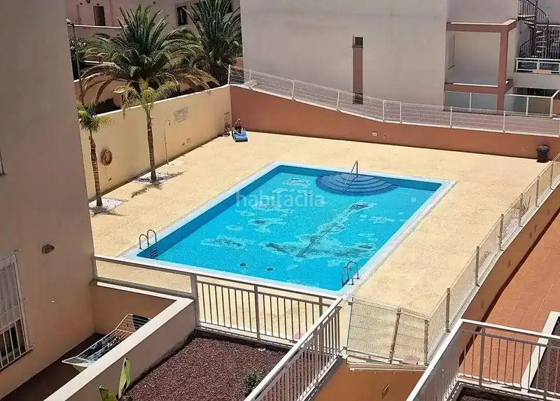 Foto e8d8e3ed-d798-4192-a752-839ca8bba894. Apartament amb aparcament piscina a Cho - Parque de la Reina Arona