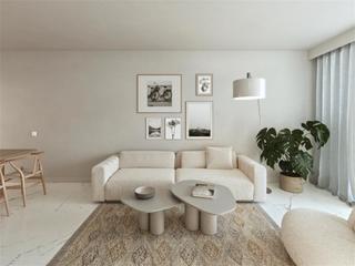 Flat in Avenida juan carlos i 47