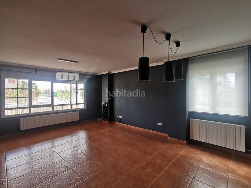 Foto 29421882-8f5f-4c02-bfc5-1d380cc55568. Lloguer casa aparellada amb calefacció aparcament a Cabrerizos